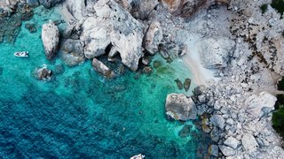 luca-cassani-kwShh0LgQik-unsplash