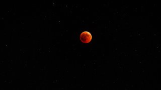 stravros-messios-blood-moon-in-cyprus